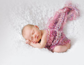 Posed newborn pictures by Pause Photography